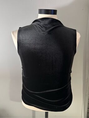 Old Navy Black Top with Blue Size Tag